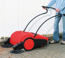 Kehrsaugmaschine mit Tandemwalzen