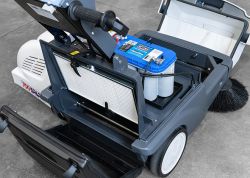 Handgeführte Kehrmaschine Spark 700EH