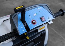 Handgeführte Kehrmaschine Spark 700EH